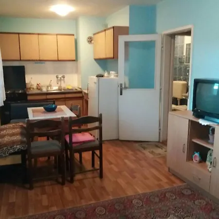 아파트 Apartman 페일